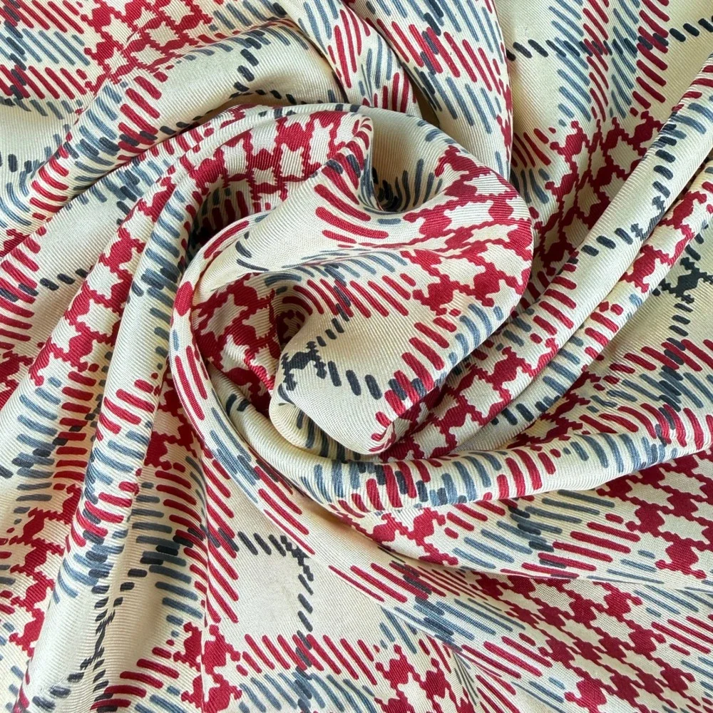 Echo Womens Scarf Beige Red‎ Plaid Hand Roll Vintage Classic Preppy Chic